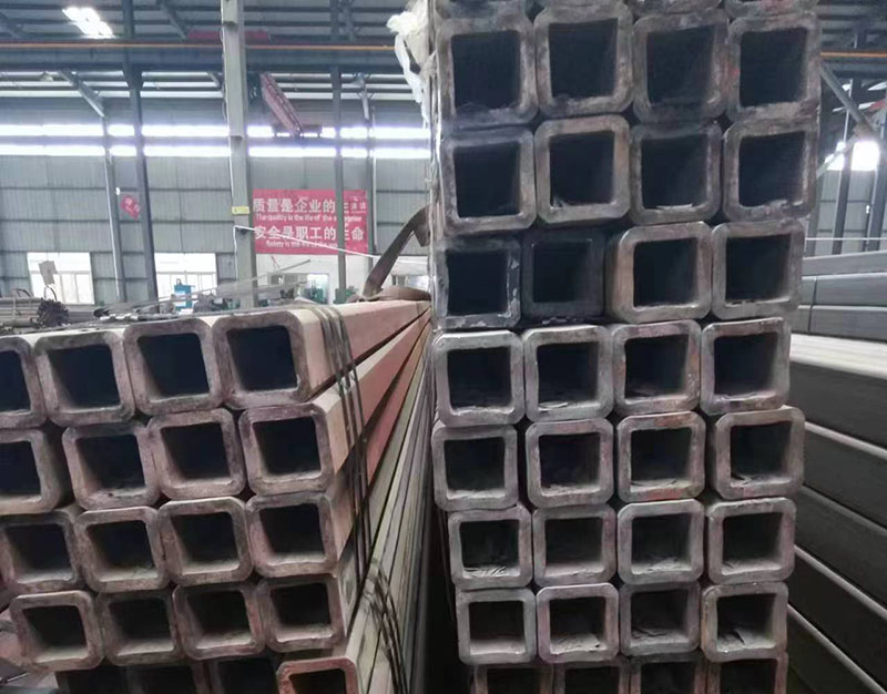 石渠无缝方管裂缝